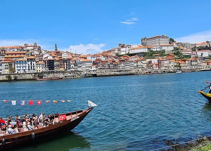 Bright Near Douro River - With Balcony