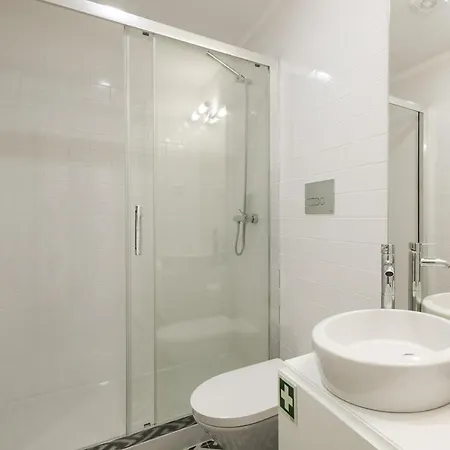 Bright Studio Near Douro River With Balcony And Ac * Porto